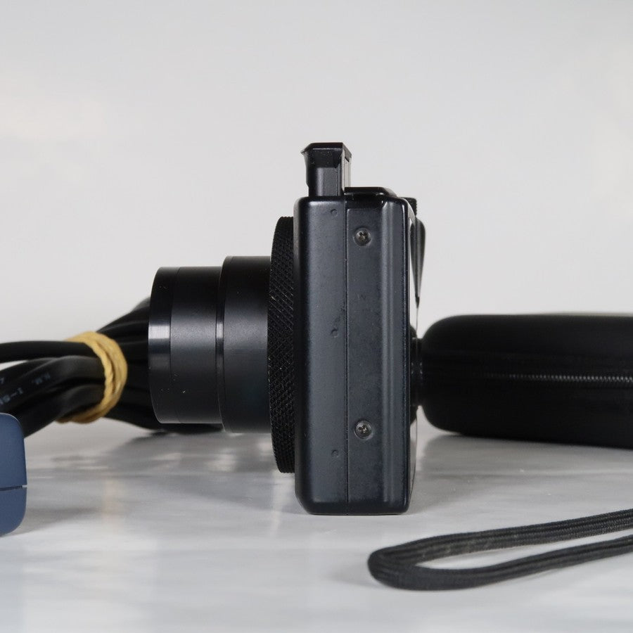 Canon PowerShot S110 12.1 MP Digital Camera Black with Case and SD Card - Excellent Condition