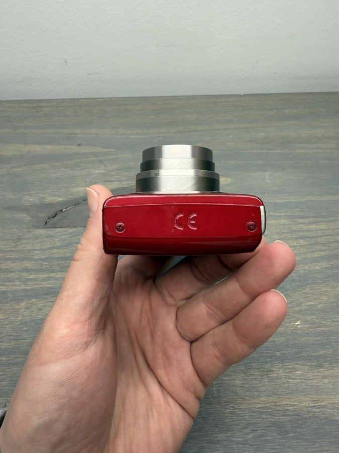 Canon Powershot ELPH 180 20MP Digital Camera 8X Zoom Red With Accessories