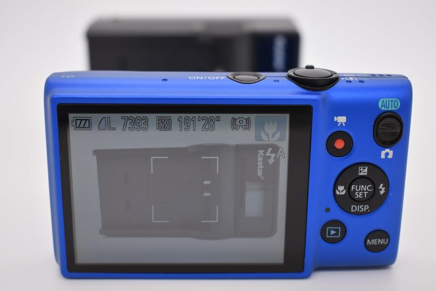 Canon PowerShot ELPH 115 IS Digital Camera Blue 16.0MP 5x Optical Zoom