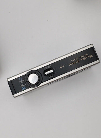 Canon PowerShot Digital ELPH SD1000 / IXUS 70 Digital Camera BUNDLE!