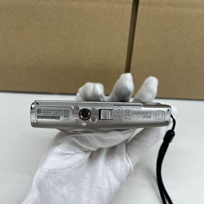 Canon PowerShot IXY 650 Elph 360 HS Compact Digital Camera Silver