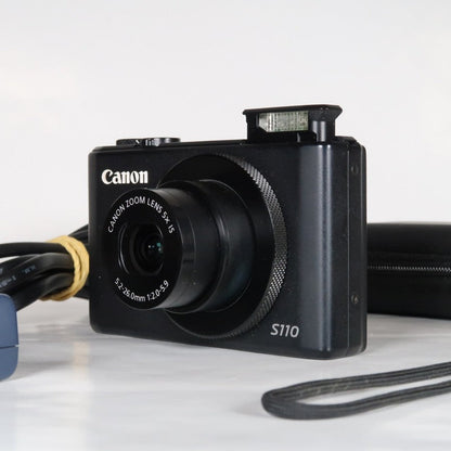 Canon PowerShot S110 12.1 MP Digital Camera Black with Case and SD Card - Excellent Condition